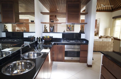 Sanur Villa | Majestic 4BR Villa Located Near The Beach, Sanur! 8Min Walk To The Night Market!