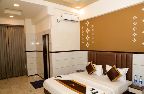 Vasai Hotel | MAJESTIC INN