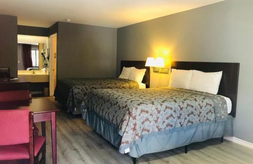 Longview Hotel | Majestic Inn