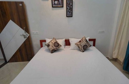 Gorakhpur Hotel | Majestic Manor