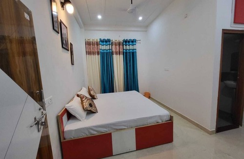 Gorakhpur Hotel | Majestic Manor
