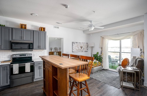 East Moline Apartment | Majestic Mississippi River View