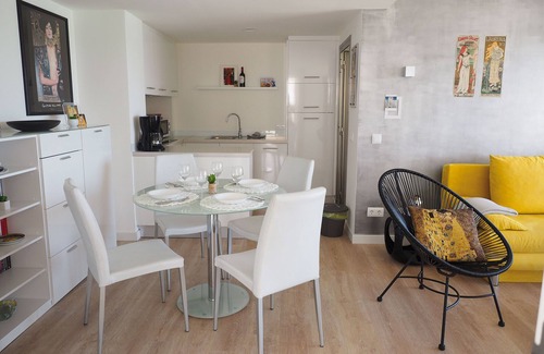 Sant Llorenc des Cardassar Apartment | Majestic sea views - individual beachfront apartment - like staying with friends