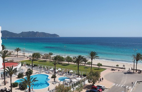 Sant Llorenc des Cardassar Apartment | Majestic sea views - individual beachfront apartment - like staying with friends