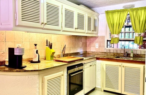 Lecci Villa | Majestic villa in Lecci with garden