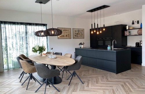 Zeewolde Villa | Majestic villa in Zeewolde with garden