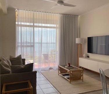 Port Lincoln Apartment | Makai ‘Toward the Sea’