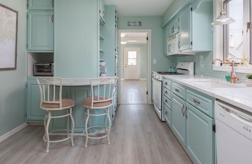 Devon House | MAKE MEMORIES AT THE BEACH HOUSE