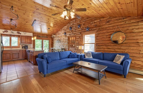 Wiscasset House | Make Shimmering River Retreat your Maine Coastal getaway!