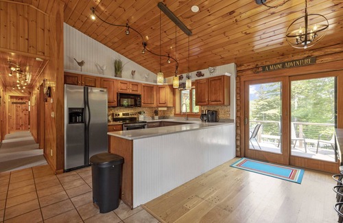 Wiscasset House | Make Shimmering River Retreat your Maine Coastal getaway!