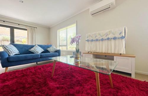 Pukehangi House | Make yourself Home