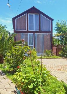 Kobuleti Apartment | Makho's Cottage