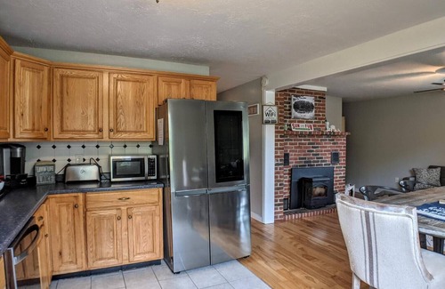 Lochmere House | Makin' Memories with beach access and dock on Silver Lake!