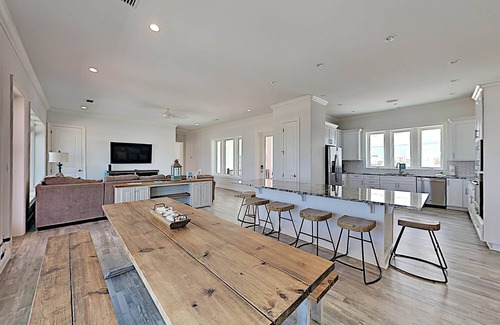 Navarre Beach House | Making Memories | Large Luxurious Home on Beach!