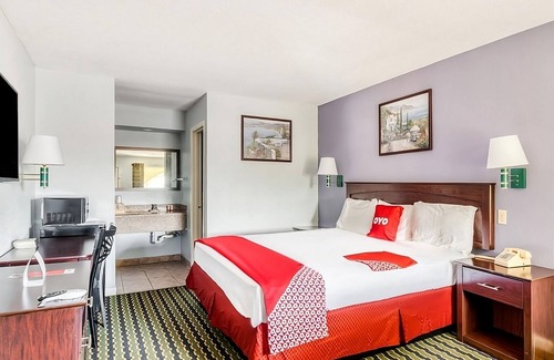 Channelview Hotel | Making The Best Memories Along The Way! FREE Parking, Pets Allowed!