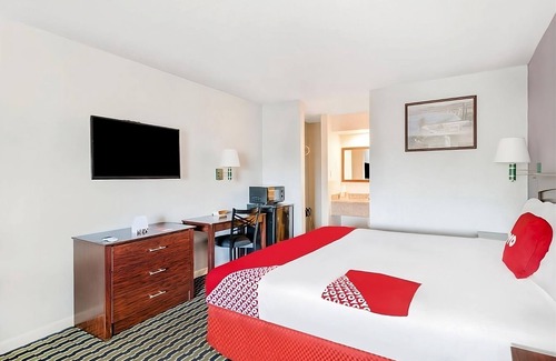 Channelview Hotel | Making The Best Memories Along The Way! FREE Parking, Pets Allowed!