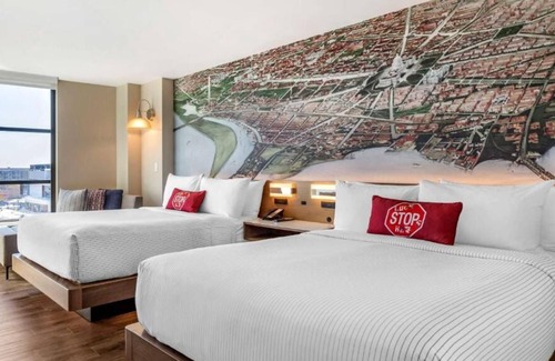 Buzzard Point House | Making The Best Memories Along the Way! 2 Restful Units, On-Site Restaurant