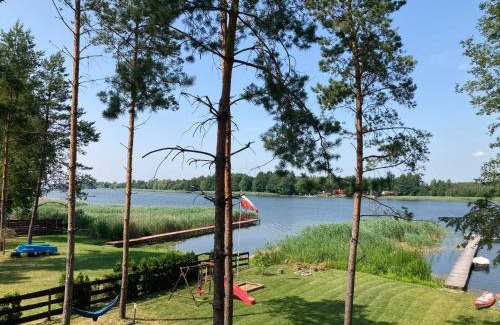 Szeligi Cabin | Makosieje Resort-komfortowy domek 15m od jeziora,widok na jezioro,ogrzewanie,wi-fi