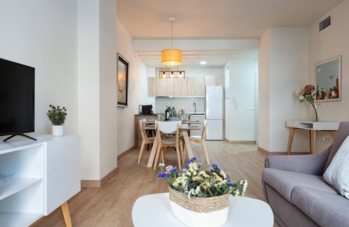 Bailen-Miraflores Apartment | MalagaSuite Comfortable Home 1