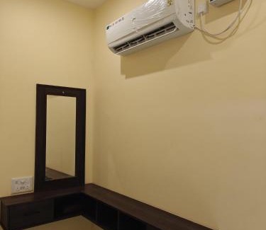 Tiruchendur Hotel | Malathi Residency