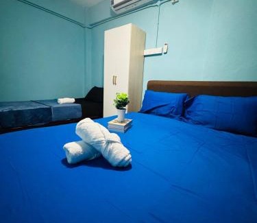 Gelugor Apartment | Malaysian guest only 3pax Cozy Homestay for Students & Families usm