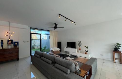 Pantai Tengah Villa | Malibu 2BR Villa - Private Pool Langkawi