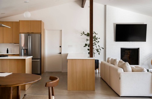 Western Malibu House | Malibu Living At Its Finest - Just Steps Away From The Beach