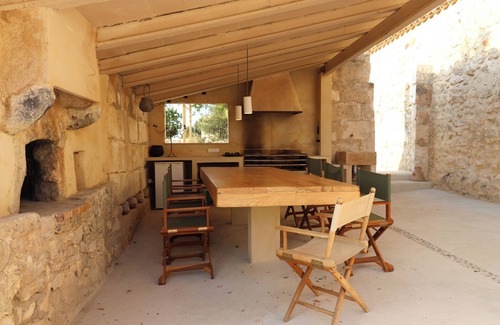 Llubi Cottage | Mallorca Holiday House - Beautiful stonehouse with stunning Tramuntana views.