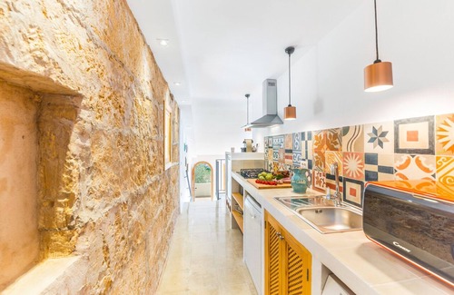 Genova House | Mallorcan house above Palma with great sea views