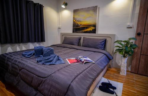 Rayong House | Mama's Tree Homemade Croissant, Bed & Breakfast
