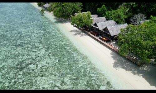 Raja Ampat House | Mambetron Homestay Raja Ampat