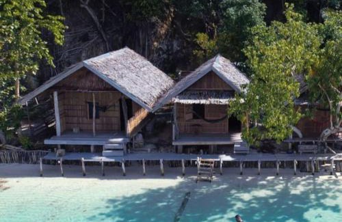 Raja Ampat House | Mambetron Homestay Raja Ampat