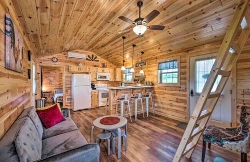 Mammoth Cave Cabin | Mammoth Cave Cabin Rentals 1 - 12.8 miles from Mammoth Cave National Park