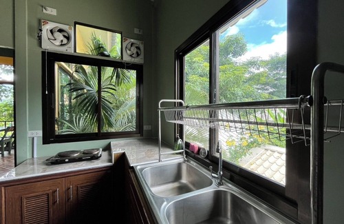 Mae Rim Resort | Mana An lake hill resort