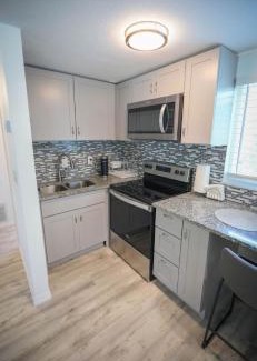 Englewood Apartment | Manasota Deluxe Villas #8