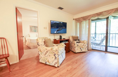 Grove City Condo | Manasota Key Beach, Peaceful Woods
