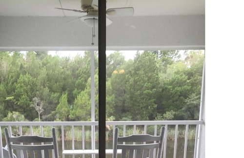 Crystal River Condo | Manatee perch in Crystal River
