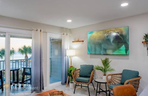 Rocky Point House | Manatee Point