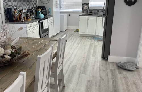 Key Largo Village House | Manatee Way Paradise - WINTER 2025 AVAILABLE - Waterfront and Private Beachn