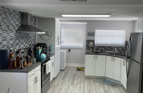 Key Largo Village House | Manatee Way Paradise - WINTER 2025 AVAILABLE - Waterfront and Private Beachn