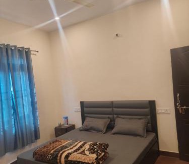 Guptkashi Hotel | Mandakini Lodge And Restaurant