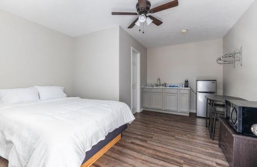 Branson West Hotel | Mandalay