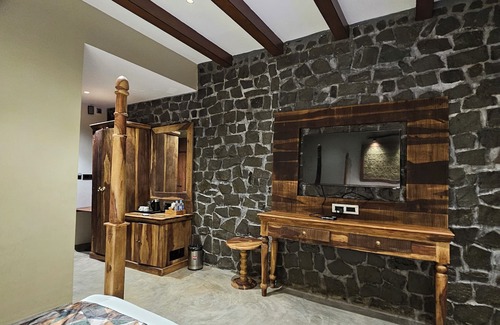 Dhar Hotel | Mandav Heritage Resort