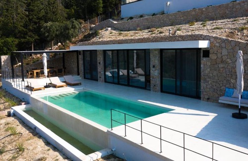 Agios Nikitas Villa | Mandevilla Hillside Luxury Villas