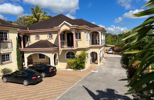 Epworth House | Mandeville ingleside luxury
