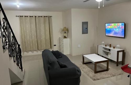 Epworth House | Mandeville ingleside luxury