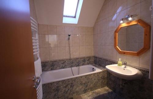 Harkany Apartment | Mandula Wellness Apartmanház