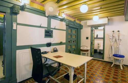 Ahmedabad City Centre Bed & Breakfast | Mangaldas Ni Haveli I by The House of MG