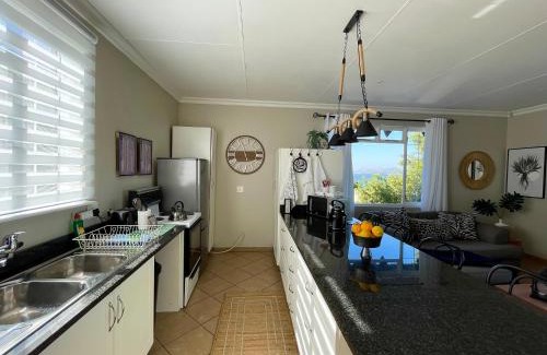 Kosmos Villa | Mangata Guest Cottage