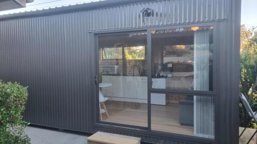 Mangawhai Bed & Breakfast | Mangawhai studio or a room in Guest's House